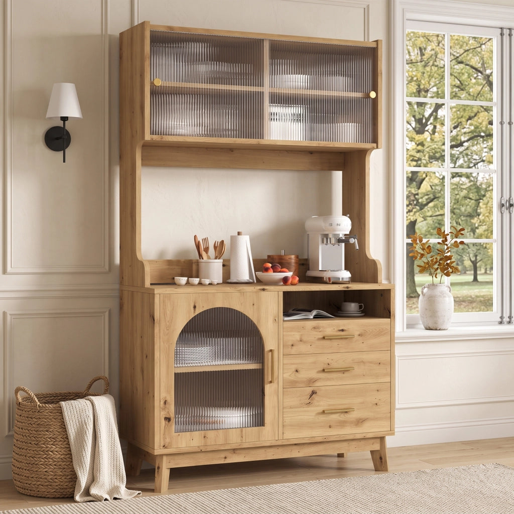 Credenza alta da soggiorno con ampia capacità, prese integrate e frontale in acrilico effetto onda, 100,5×40×178 cm, colore legno