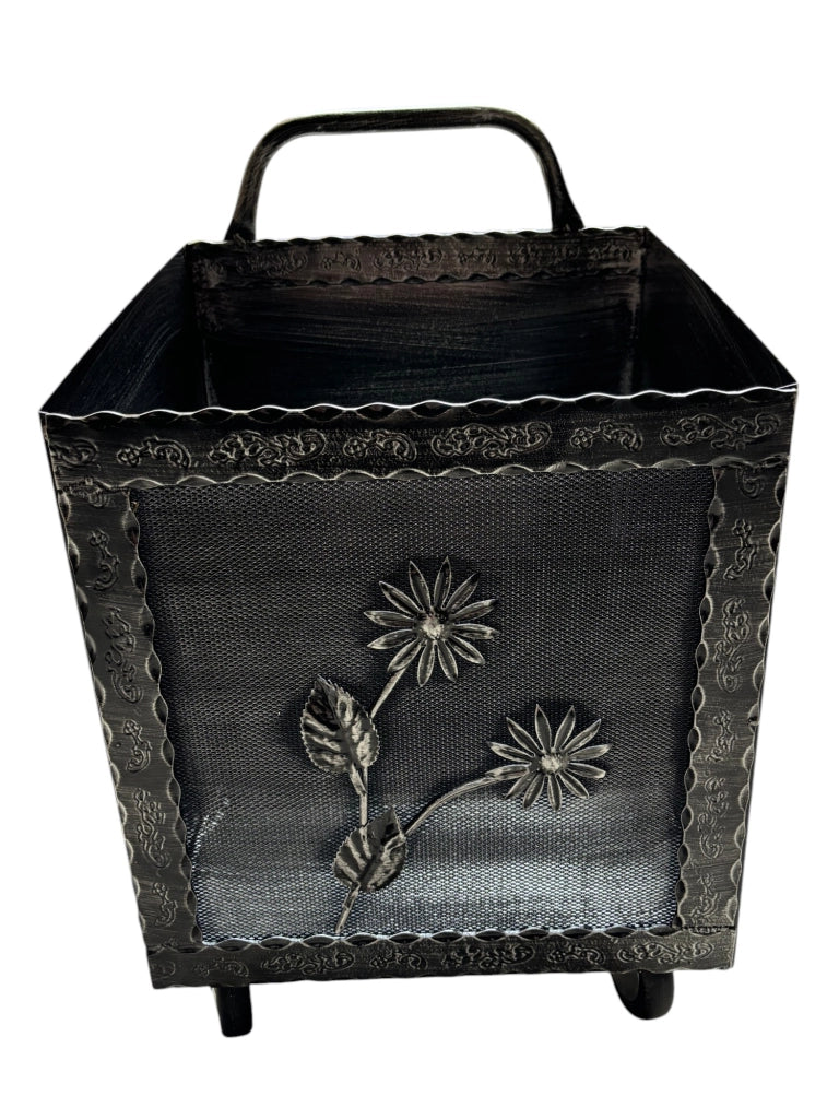 Porta Legna a Carrello in Ferro Battuto, 42x37x72 cm, con Ruote, per Camino e Stufa, Motivo floreale Grigio