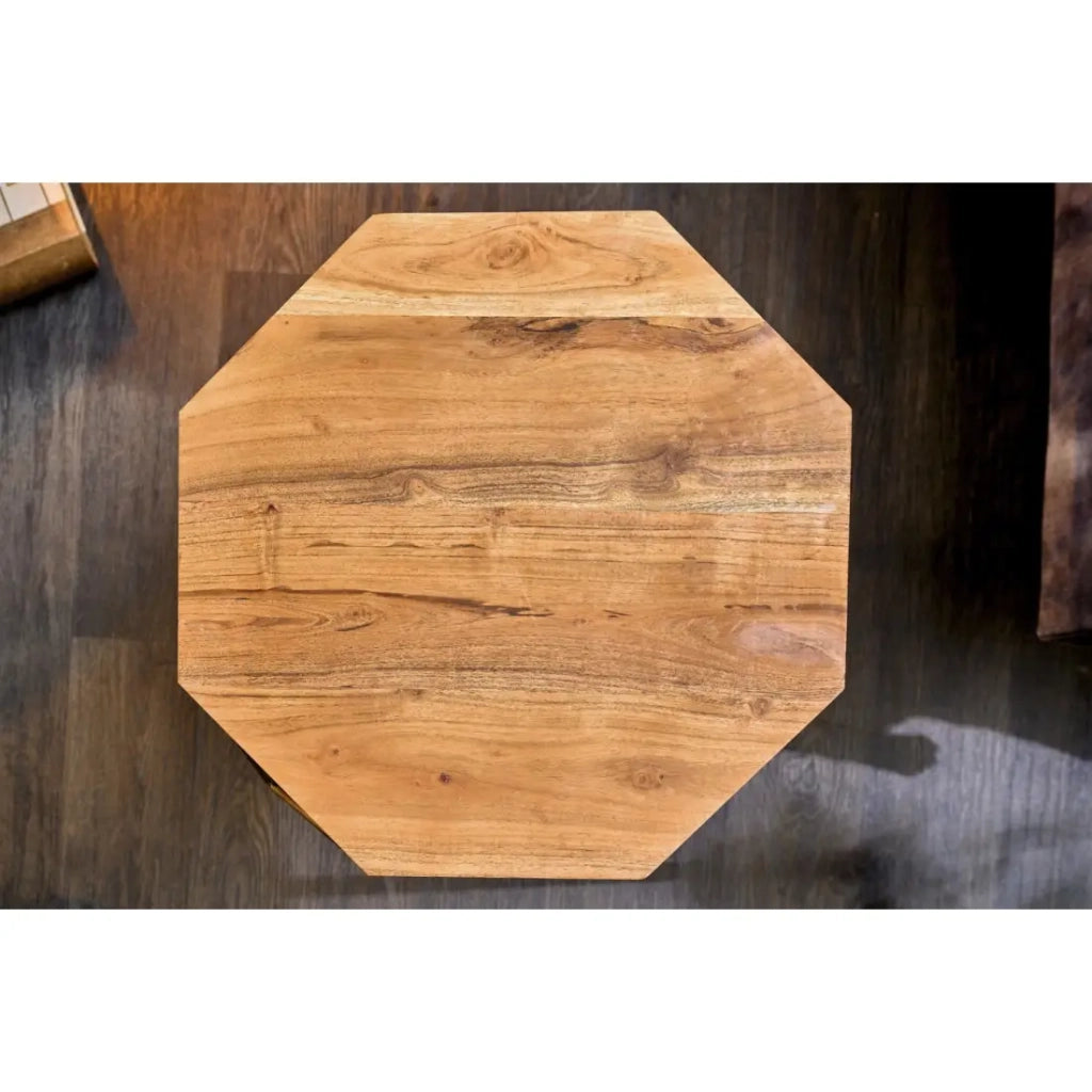 Tavolino basso NEXORA 50 cm aspetto legno di acacia e ferro finitura ottone design geometrico