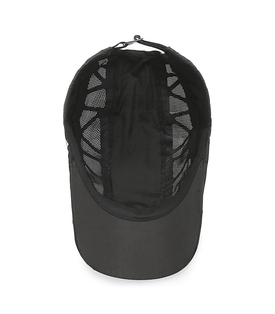 BERRETTO - QUICK DRY LETTERS | Asciugatura Rapida Unisex | Visiera Rinforzata | Ventilato e Ultra Leggero | Regolabile