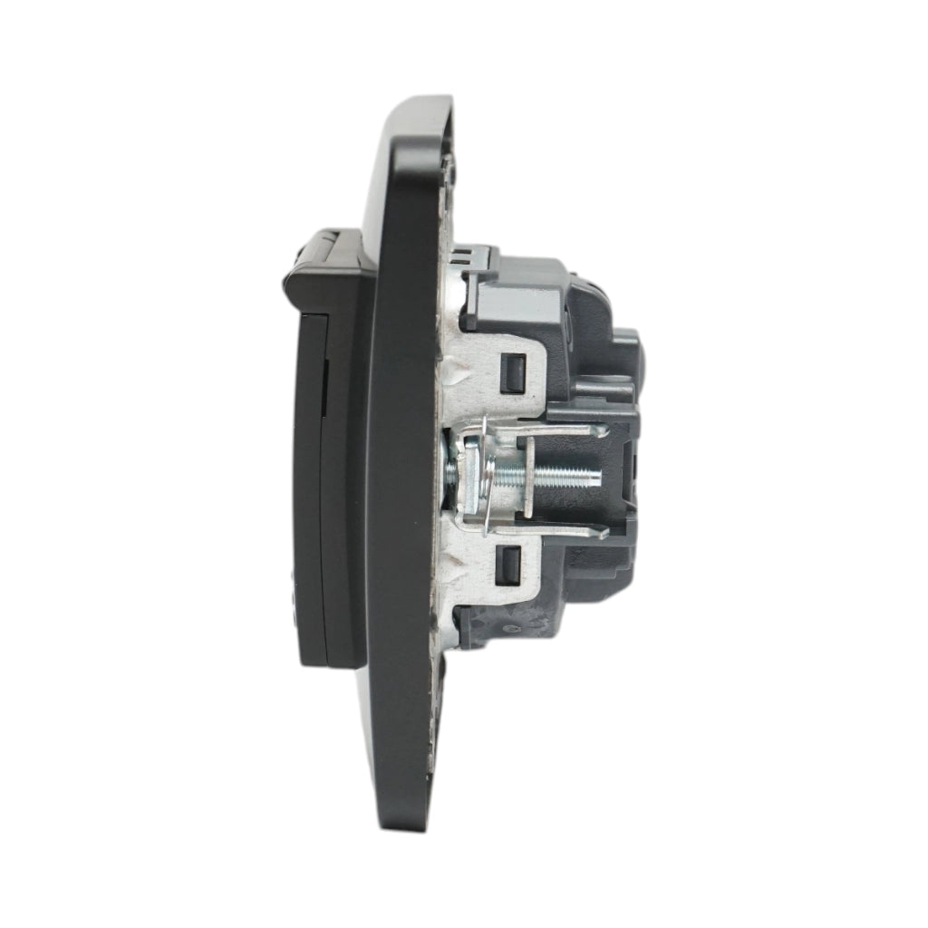 Presa schuko da incasso nera 220V, 16A, PC con coperchio protettivo IP44 80x80mm