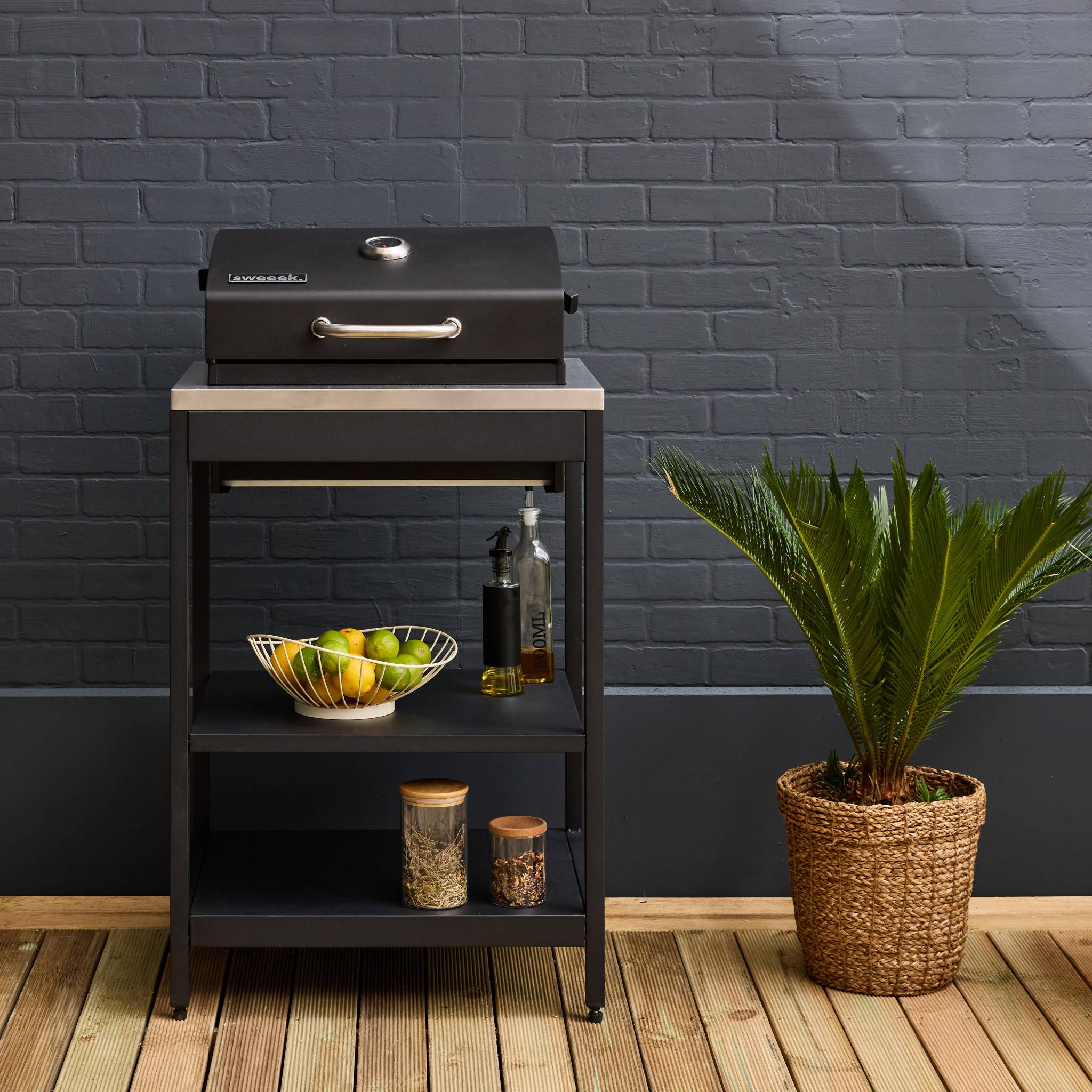 Mobile e barbecue a carbone in acciaio inossidabile con griglia