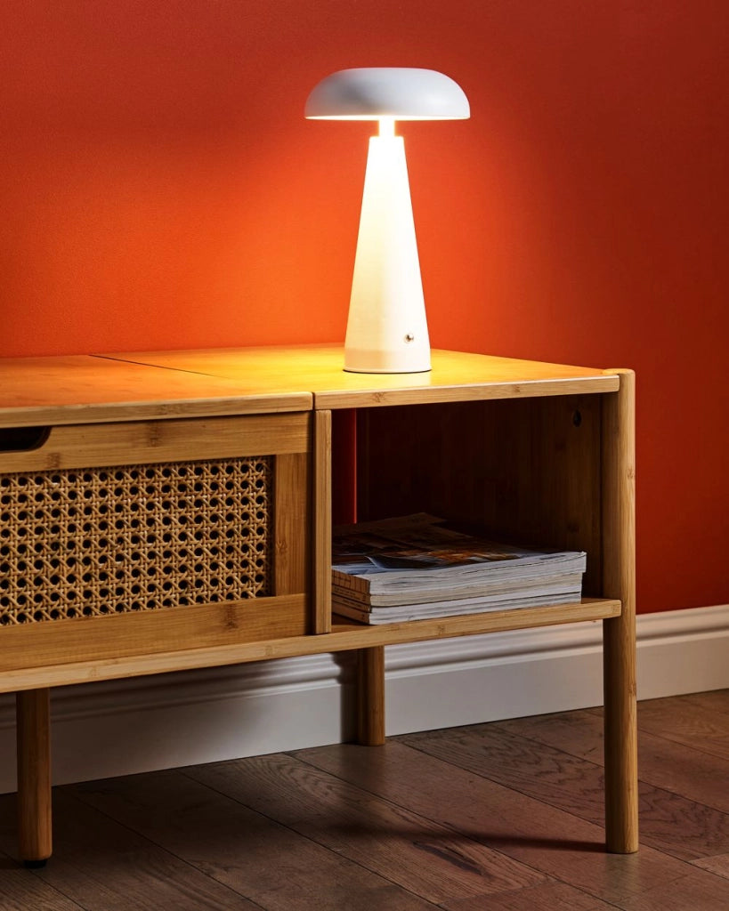 Lampada da tavolo in metallo bianco per interni con dimmer senza fili Luce domestica Design moderno