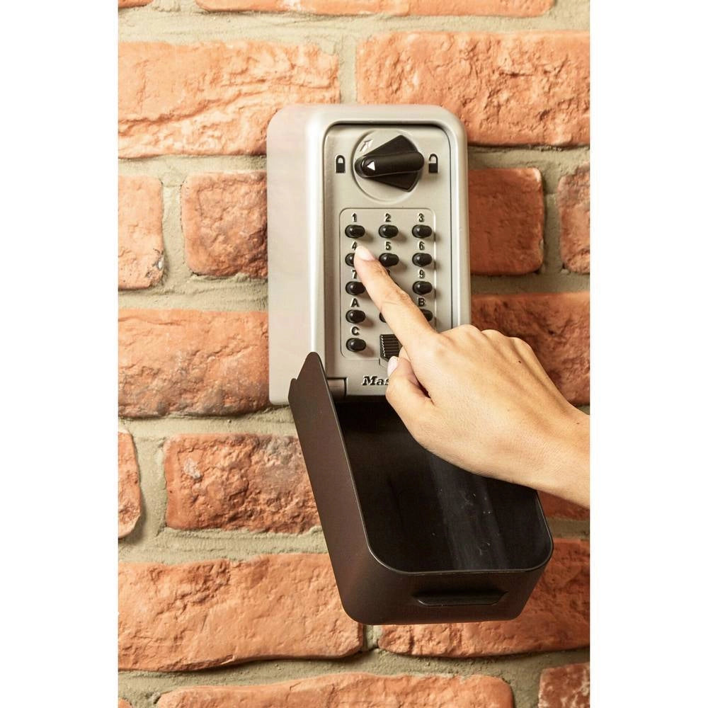Master Lock 5426EURD Cassetta Portachiavi Certificata con Combinazione Programmabile 16000 Codici Possibili Materiale in Zinco Resistente agli Agenti Atmosferici colore Nero