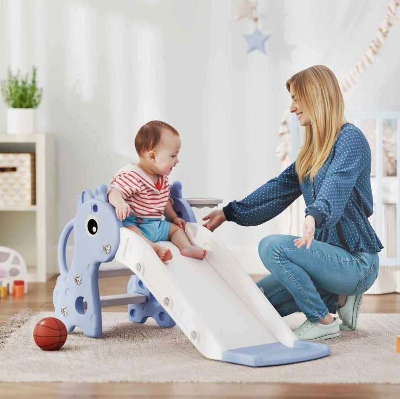 Scivolo per bambini a giraffa con canestro e palla blu