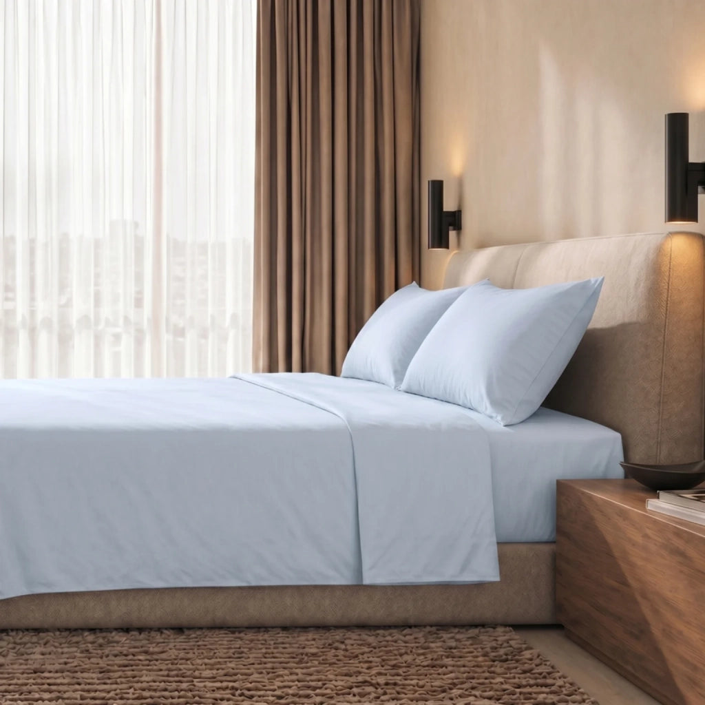 Set Lenzuola Letto Una Piazza e Mezza in Cotone Percalle 200 TC Ghiaccio | Lenzuolo Piano 190x295 cm, lenzuolo con angoli 130x200 cm e Tasca da 28 cm, 1 Federa | Made in Italy