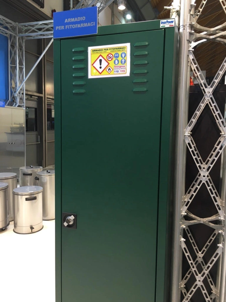 Armadio per fitofarmaci con ante battenti di lamiera zincoplastificata cm 100x45x200h