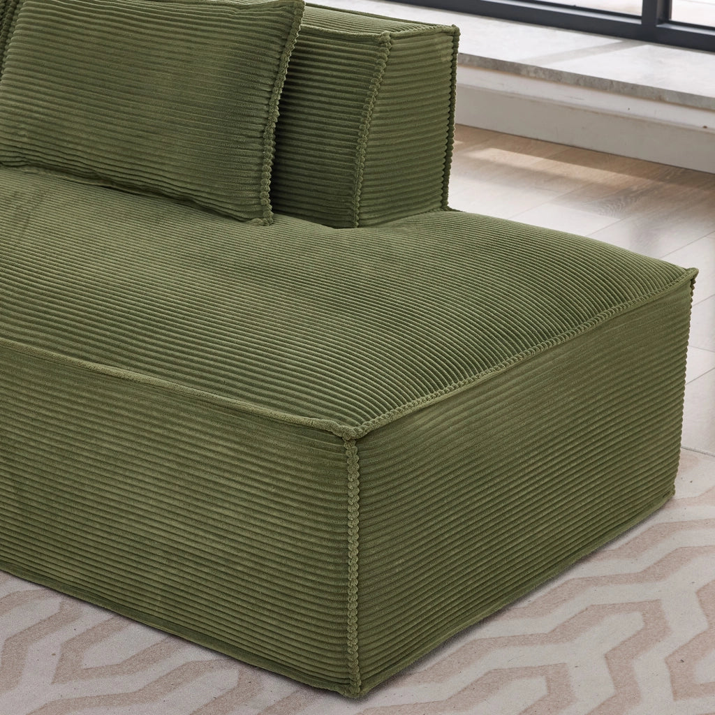 Divano compatto con cuscini e seduta elastica per piccoli spazi, design semplice in poliestere verde