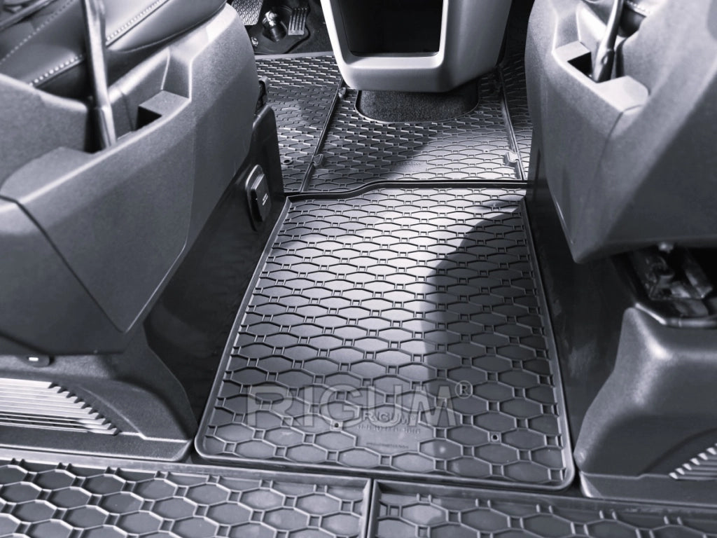 Tappeti in gomma anteriori per Ford Tourneo Custom 8 posti dal 2024-
