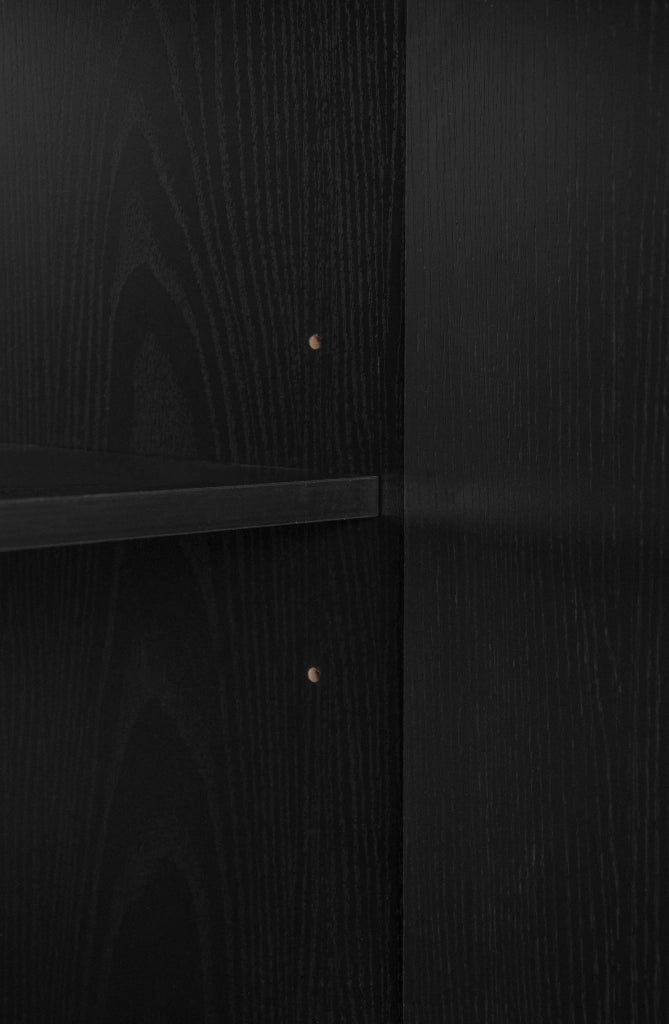 Credenza con ripiani regolabili; per ingresso; in truciolare; 150×38×83 cm; nera