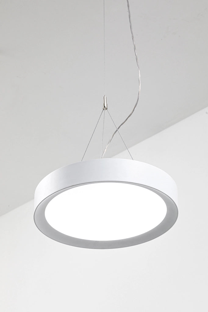 PLATE – Lampada a Sospensione LED 40W IP40 CRI90, CCT Switch 2700-3000-4000K, Struttura in Alluminio Nero - Rossini Illuminazione