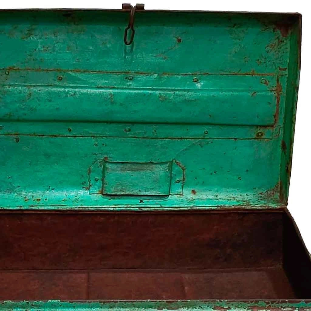 Valigia artigianale in metallo, 67x37x25h cm