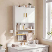 Pensile Bagno Sospeso, Mobiletto da Parete Salvaspazio a 4 Livelli, con 2 Ante, Ripiano Regolabile, 2 Portasciugamani e Gancio, Armadietto da Cucina Moderno in Legno, 55 x 20 x 80 cm (Bianco)