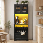 Mobile alto da cucina nero con LED smart, portabottiglie e USB
