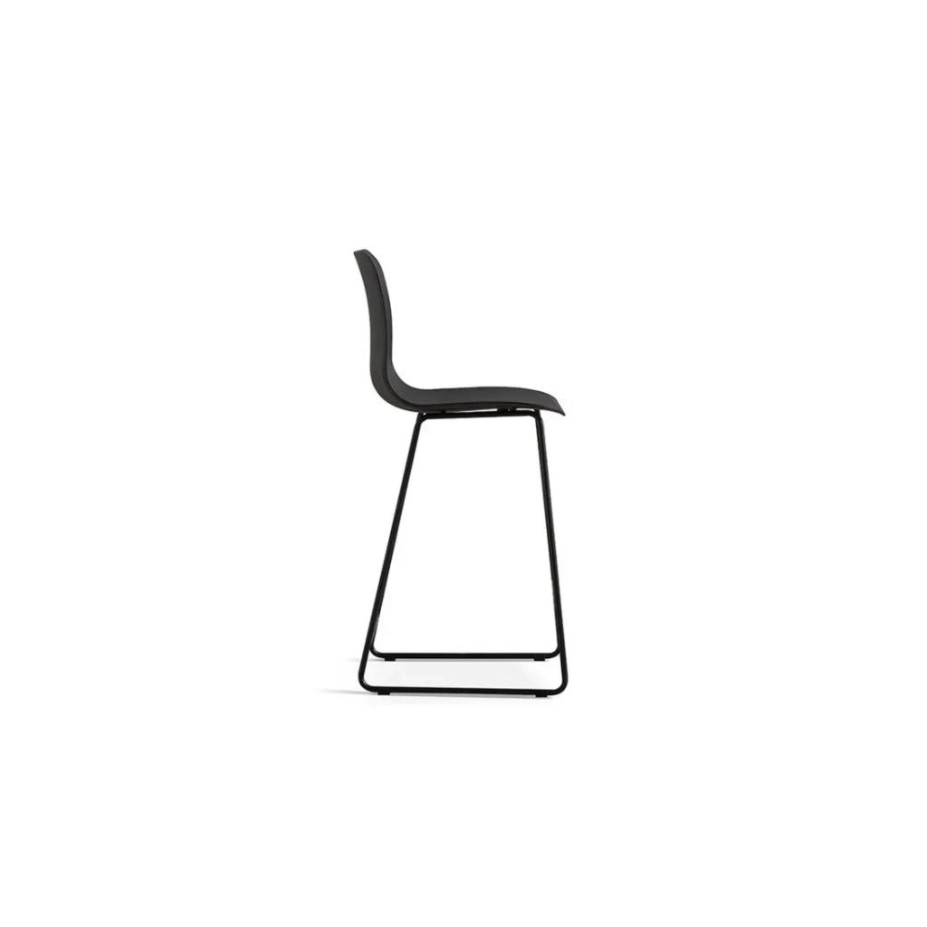 Sedia da bancone ''Mario'' PP Nero, dimensioni: H100,5 x L51 x P44cm