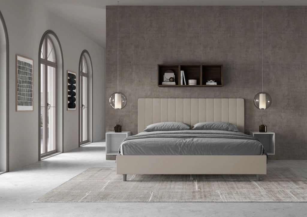 Letto Matrimoniale King Size 180x200 cm con Rete Imbottito in Similpelle Agueda Tortora