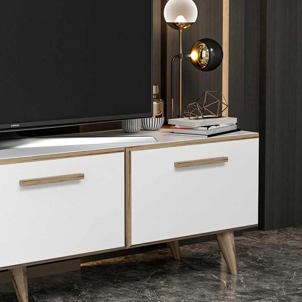 Mobile Porta TV 'Brønderslev' Armadietto Basso a 3 Ante a Ribalta - Bianco [en.casa]