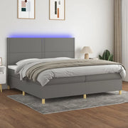 Letto a Molle Materasso e LED Grigio Scuro 200x200cm in Tessuto 3135382