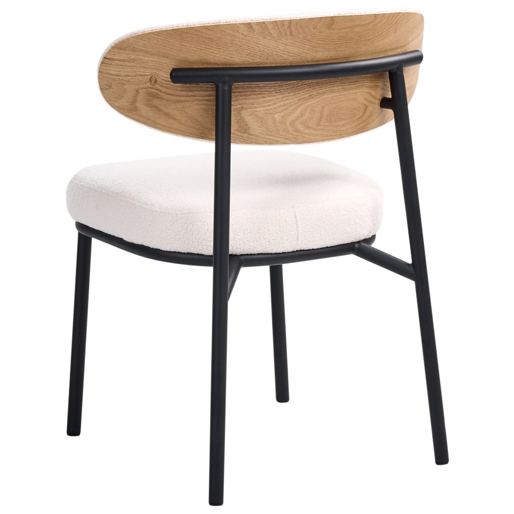 Set di 2 sedie da pranzo bianco sporco con gambe in ferro nero senza braccioli e cappucci protettivi, design moderno e minimalista per la sala da pranzo