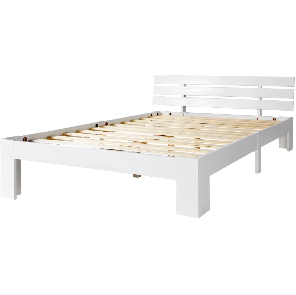 Letto matrimoniale 140x200 cm in legno massello di pino bianco con rete a doghe