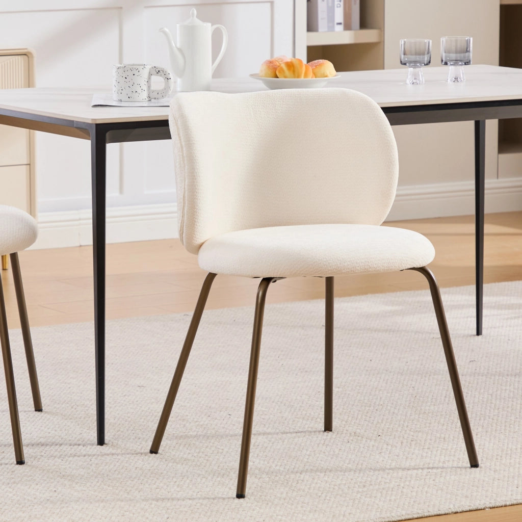 Sedia da Pranzo Imbottita con Schienale Curvo ¨C MINIMAL ¨C Velluto Crema, Gambe in Metallo Bronzo