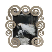 porta foto grande con spirali cloe Beige in Ferro 31x31cmh(20x25formatofoto)