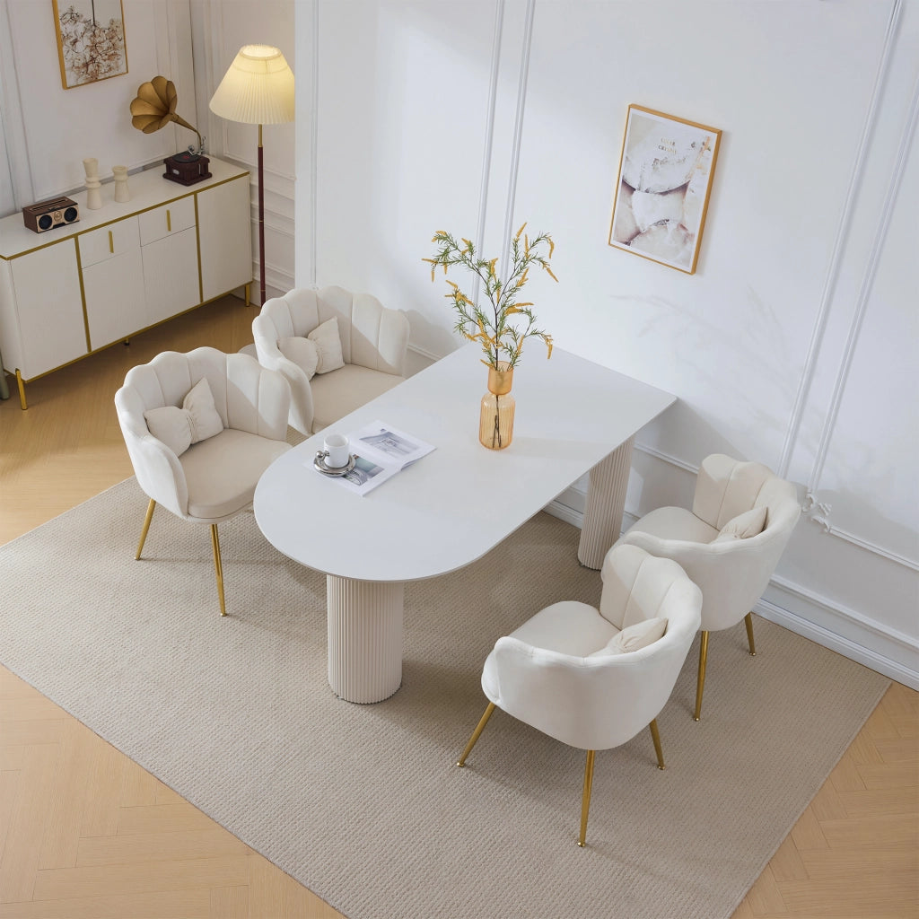 Fauteuil set da 4 in velluto con schienale a petalo e gambe in metallo dorato per soggiorno e sala da pranzo beige