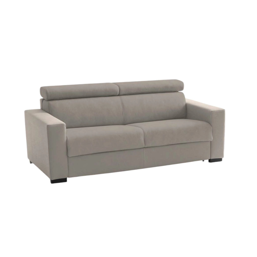 Divano fisso Nukualofa, Divano a 2 posti, Made in Italy, SofÒ  Soggiorno, in tessuto imbottito, con poggiatesta regolabili e Braccioli slim, cm 180x95h85, Tortora