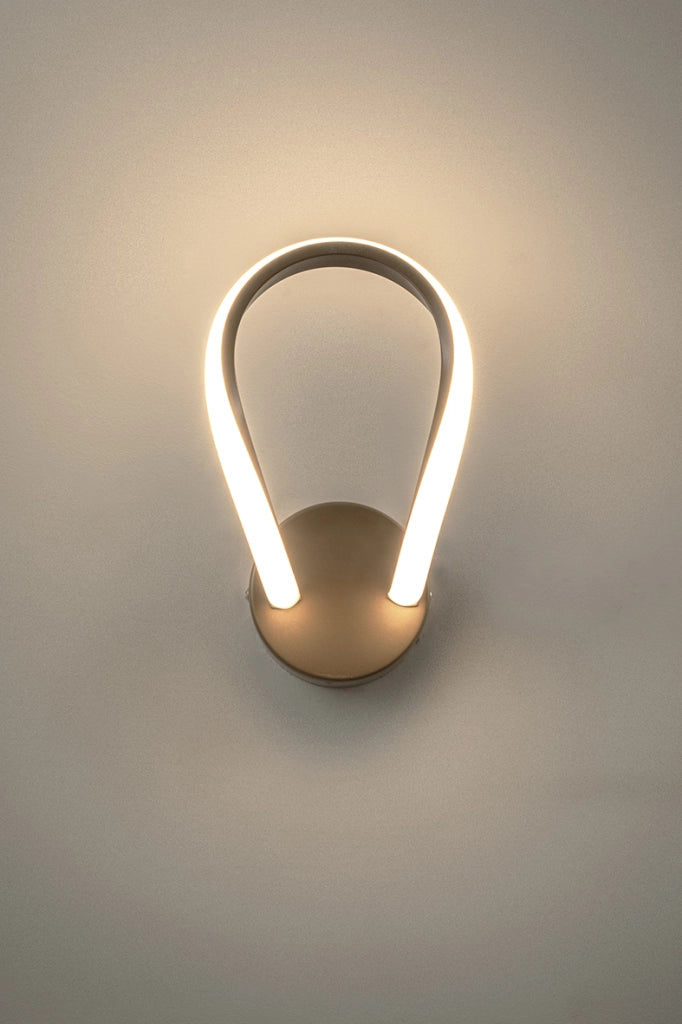 SAVOY Sospensione a LED 45W 3000K in Alluminio Oro Satinato con Diffusore in Silicone - Lampada da soffitto di design professionale