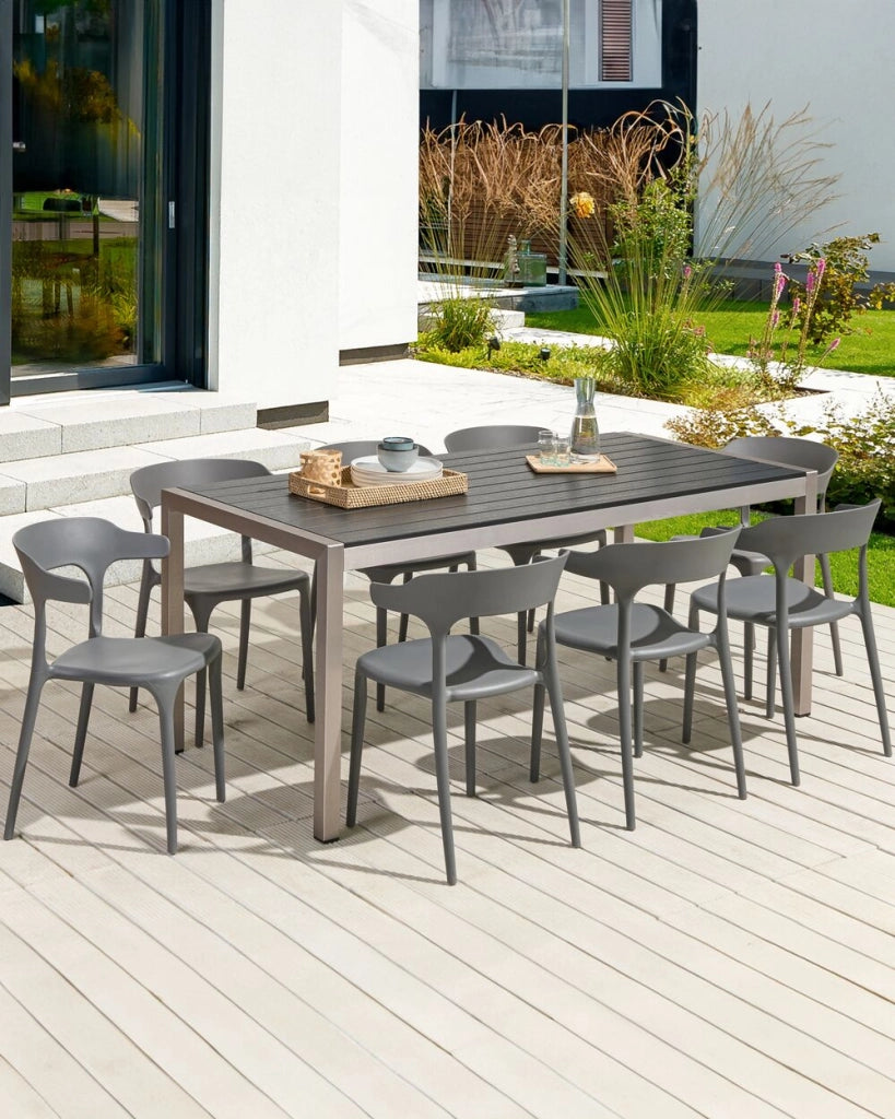 Set di 8 sedie polipropilene resistente colore grigio per interno ed esterno stile moderno
