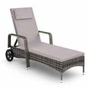 Chaise Longue In Polyrattan Con Schienale Reclinabile Sei Livelli Poggiatesta Integrato E Ruote Per Giardino E Solarium 196 x 72 x 94.5 Cm Grigio