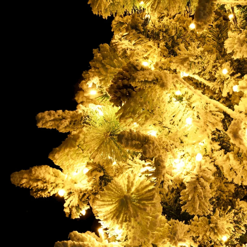 Albero di Natale Innevato Preilluminato Pigne 225cm in PVC e PE 3094562