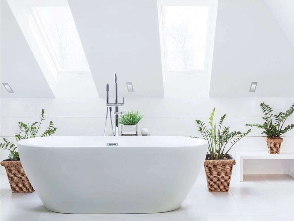 Bagno bianco con argento sanitario acrilico singolo 160 x 75 cm autoportante moderno