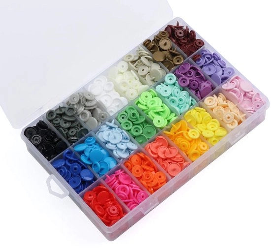 Set di Bottone a Pressione da 408 - 24 Colori - Bottone in Plastica - Bottone per Sartia - Bottone a Pressione - Scatola di Conservazione con Diametro 12 mm