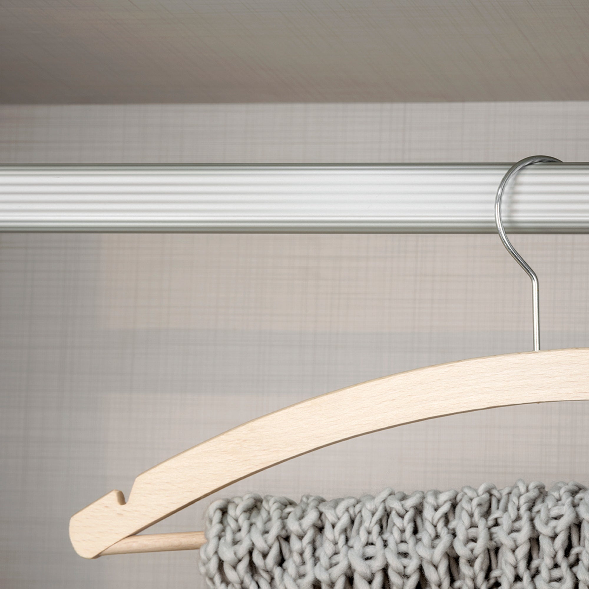 Kit Tubo per Armadio 30 x 15 mm Alluminio L 1,15 m Anodizzato Opaco Alluminio e Zama Emuca