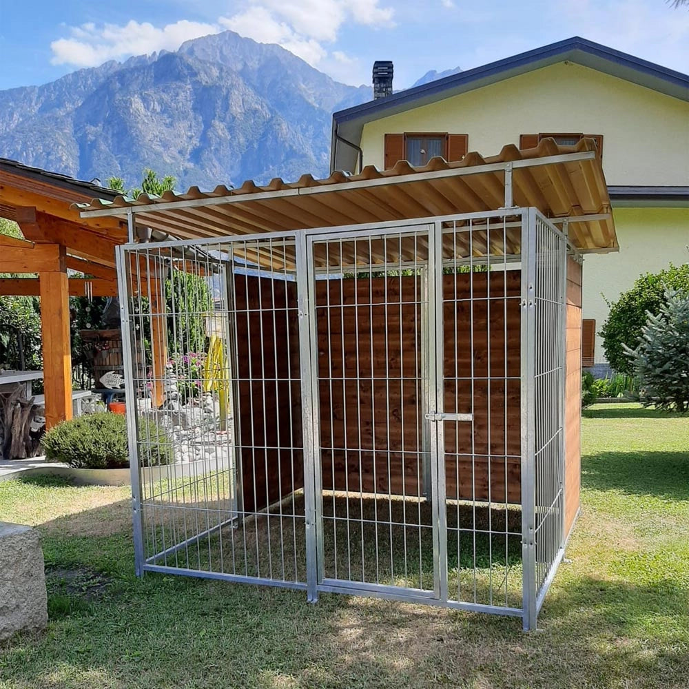 Recinto per cani 2x2 metri box modulare con copertura e retro in legno