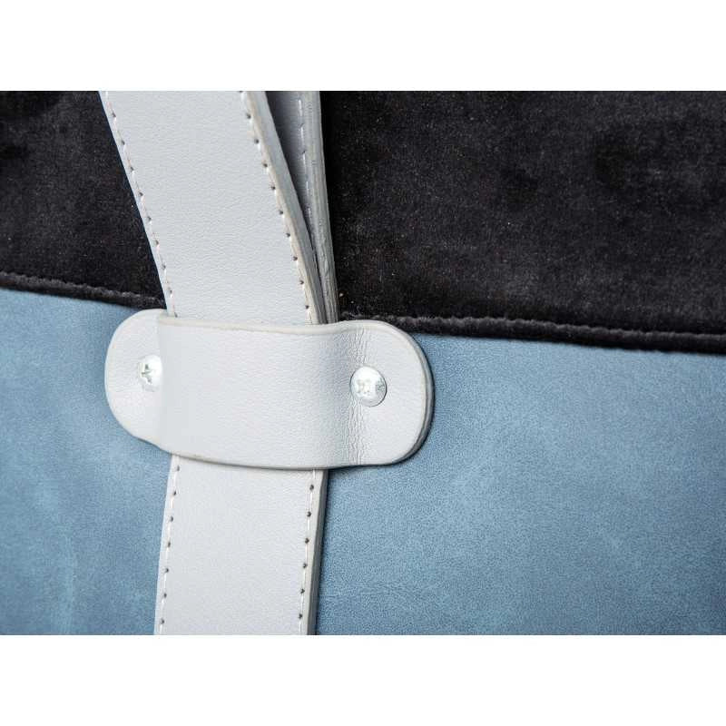 Pouf Inter Link in velluto nero e azzurro  con maniglia in ecopelle