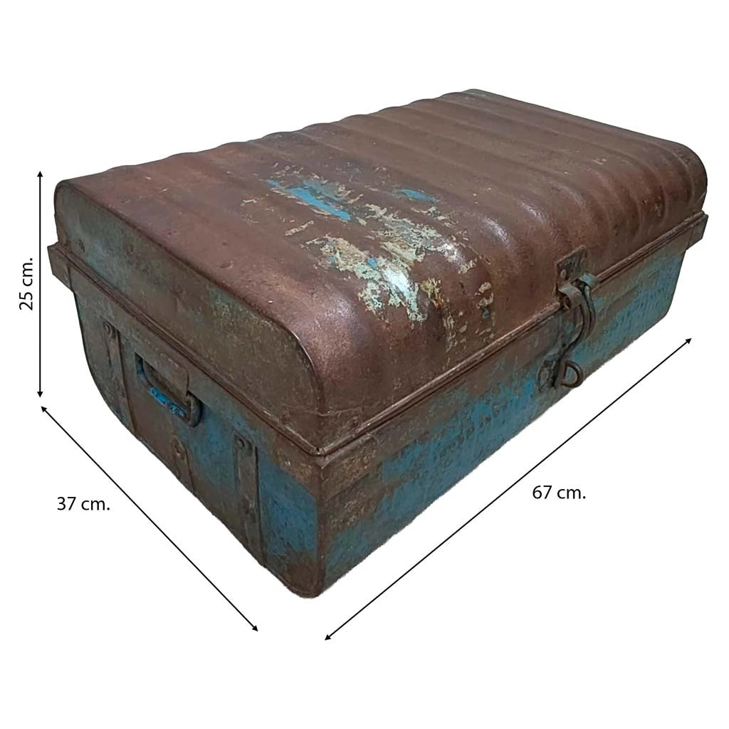 Valigia artigianale in metallo, 67x37x25h cm