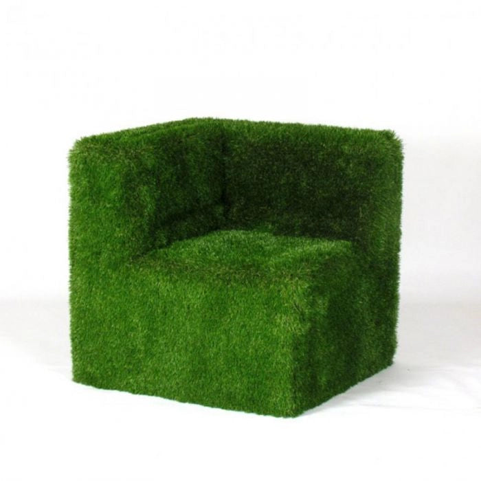 Poltrona GREEN rivestita con erba sintetica