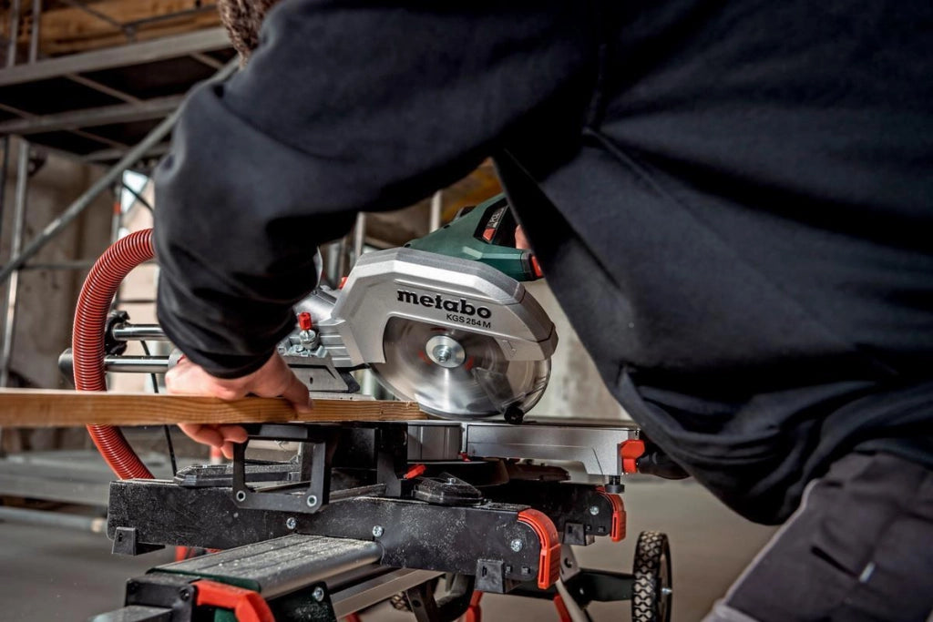 Metabo KGS 254 M 4500 Giri/min 1450 W