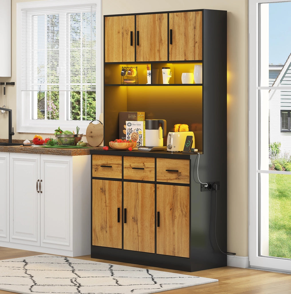 Credenza cucina 100x40x180 cm con LED; 3 cassetti; 6 ante e prese USB; MDF; nero/naturale