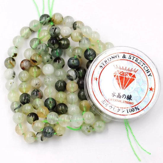 Collezione di perle con corda per creare gioielli Perle in pietra naturale per DIY Bracciale energetico 10 mm - 76 pezzi e 1 rotolo di corda Prehnite A 10 mm