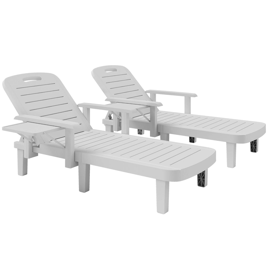 Set 2 Sdraio da Giardino Regolabili 79x158x88 cm con Tavolino e Braccioli in Polipropilene Bianco