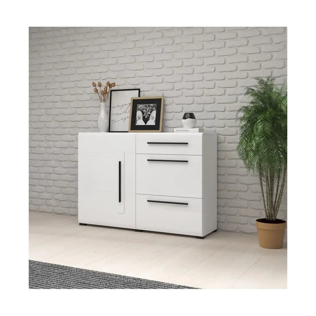 Buffet design 120cm. Collezione BREDA una porta e tre cassetti. Colore bianco.