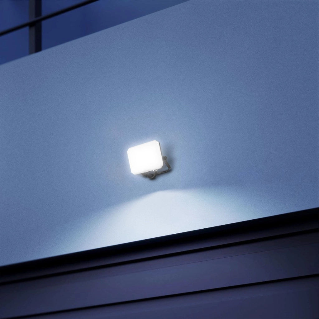 Faro LED Videx FLOOD 20W 1600lm 5000K IP65 nero esterno