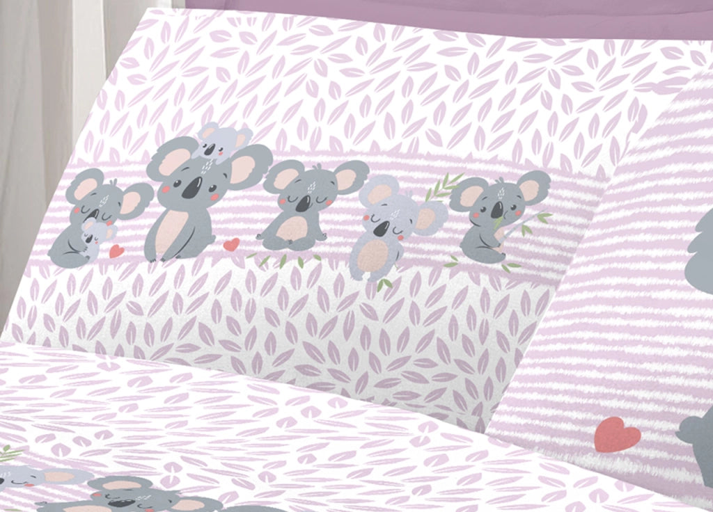 Completo Lenzuola Letto Pensieri Delicati 100% Cotone Dis. Koala Family - Piazza E Mezza - Rosa