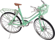 Miniatura di bicicletta in metallo | Scultura di bicicletta artigianale | Gioiello per bambino.