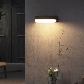 Applique da parete LED 12W da esterno Lampada impermeabile IP65 da muro giardino Nero Luce Fredda 6500k