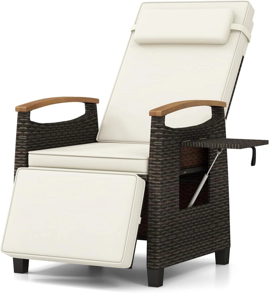 Poltrona Reclinabile da Giardino, Sedia Relax Esterno in Rattan con Schienale Regolabile a 150°, Poggiapiedi e Tavolino Pieghevole, Portata 180 kg, per Patio, Cortile e Terrazzo (Bianco,1)