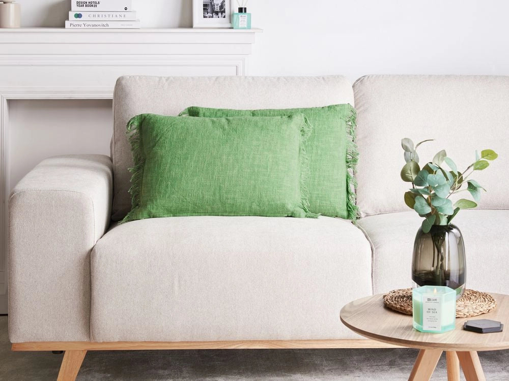 Set di 2 cuscini decorativi verde in cotone 35 x 50 cm con frange